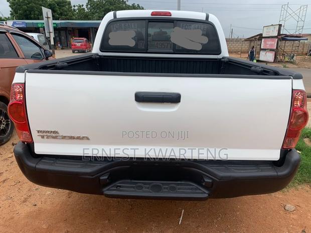 Toyota Tacoma 2015 White