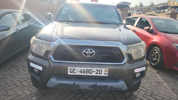 Toyota Tacoma 4dr Double Cab 5.0 ft. SB (2.7L 4cyl 4A) 2014 Gray