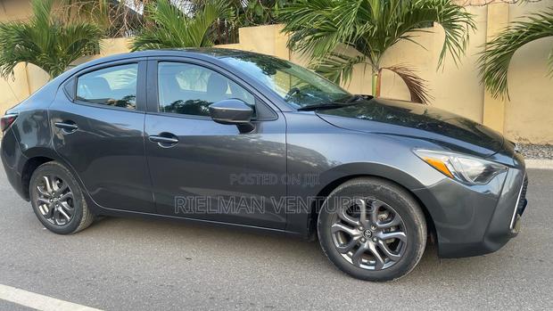 Toyota Yaris iA 1.5 FWD 2019 Gray