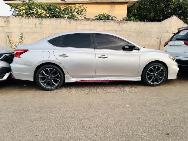Nissan Sentra NISMO 2018 Silver