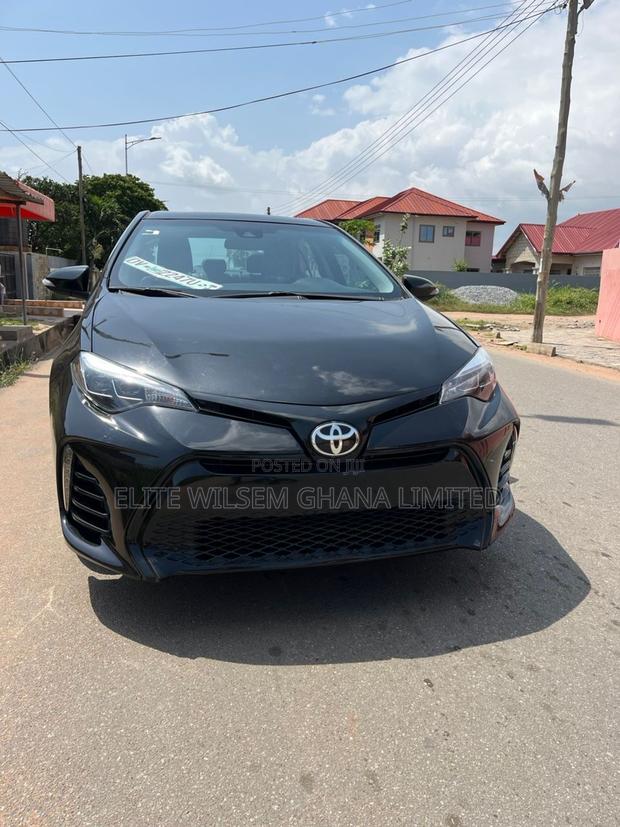 Toyota Corolla SE 4dr Sedan (1.8L 4cyl CVT) 2017 Black