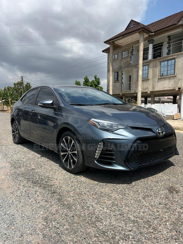 Toyota Corolla SE (1.8L 4cyl 2A) 2019 Gray