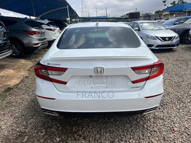 Honda Accord Sport (1.5L 4cyl Turbo CVT) 2019 White