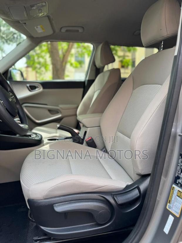 New Kia Soul EX 2024 Silver