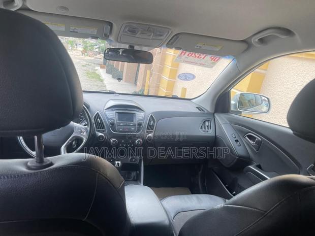 Hyundai Tucson 2015 Silver