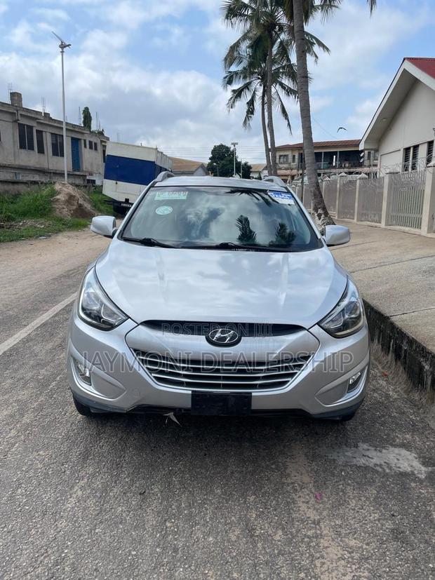 Hyundai Tucson 2015 Silver