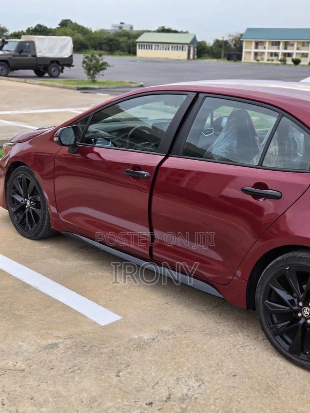 Toyota Corolla SE 2022 Red