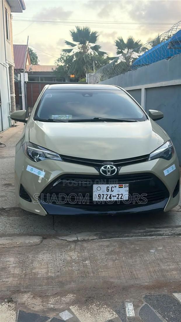 Toyota Corolla LE (1.8L 4cyl 2A) 2018 Maroon