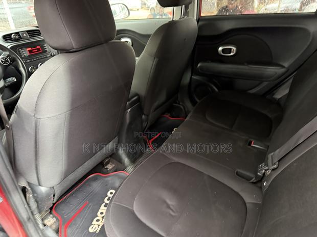 Kia Soul Hatchback 2016 Red