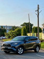 New Toyota Highlander LE AWD 2024 Gray for sale