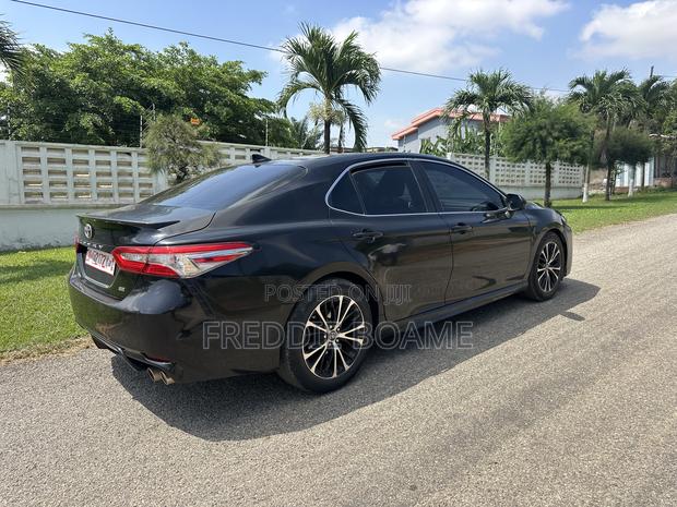 Toyota Camry 2019 Black