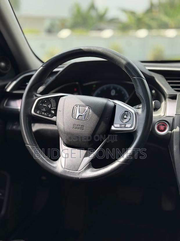Honda Civic Touring 4dr Sedan (1.5L 4cyl) 2016 Gray