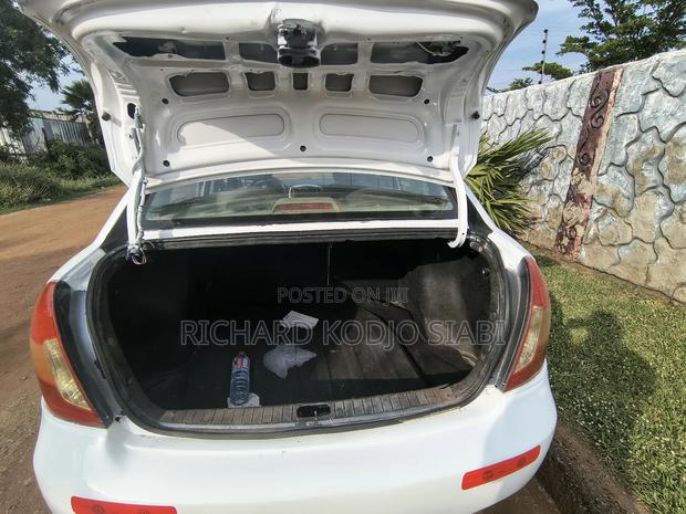 Hyundai Accent 2010 White