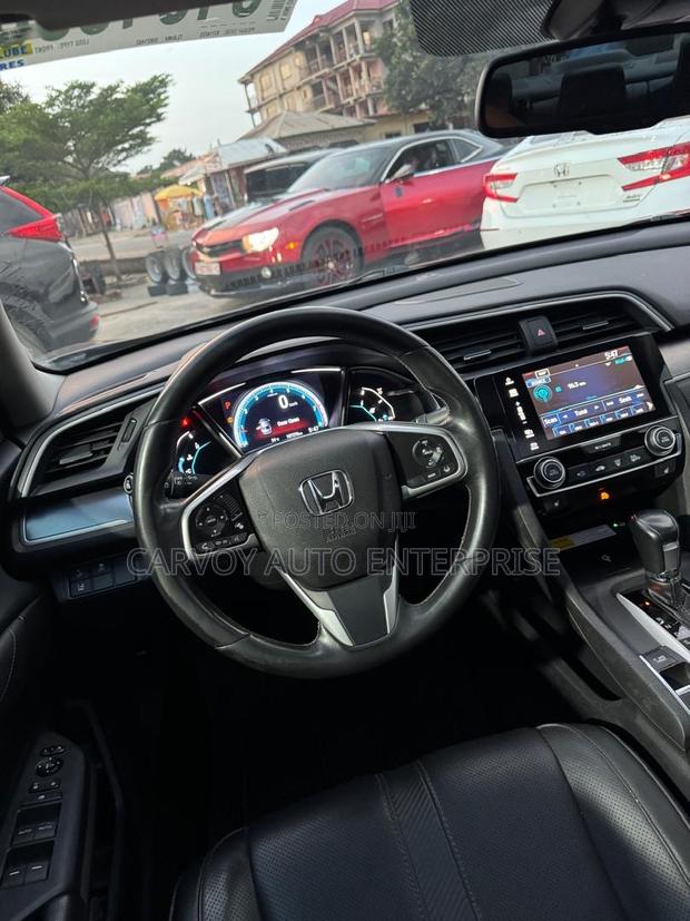 Honda Civic Touring 4dr Sedan (1.5L 4cyl) 2017 Gray