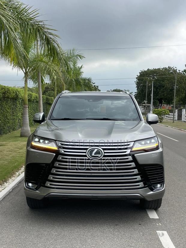 Lexus LX 600 2023 Gray