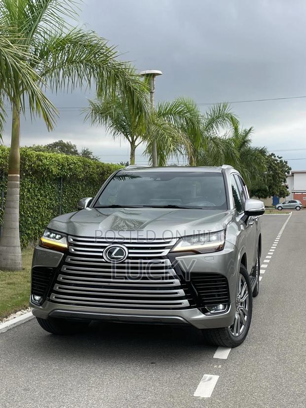 Lexus LX 600 2023 Gray
