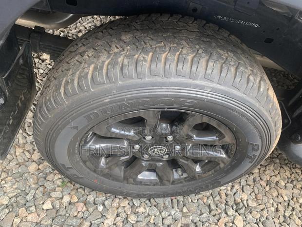 New Toyota Hilux 2023 Gray