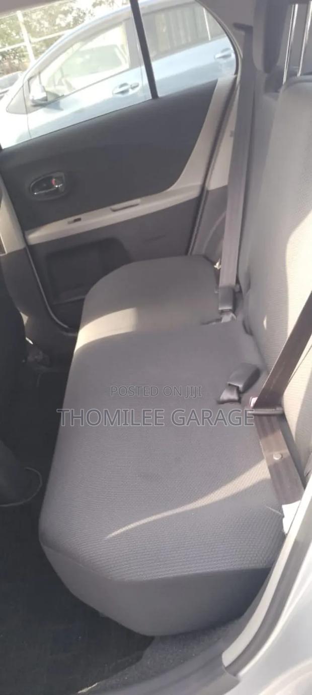 Toyota Vitz 2010 Gray