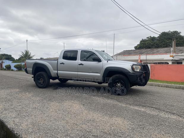 Toyota Tacoma V6 4dr Double Cab 4WD 5.0 ft. SB (4.0L 6cyl 5A) 2014 Gray