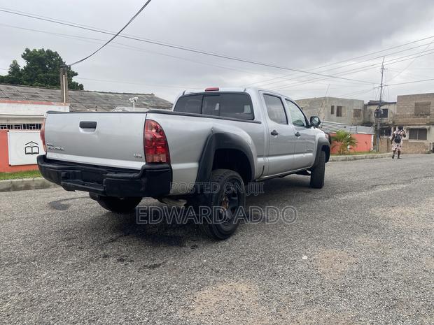 Toyota Tacoma V6 4dr Double Cab 4WD 5.0 ft. SB (4.0L 6cyl 5A) 2014 Gray