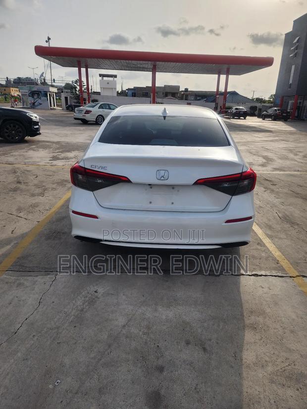 Honda Civic EX 2022 White