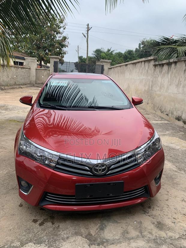 Toyota Corolla 2016 Red