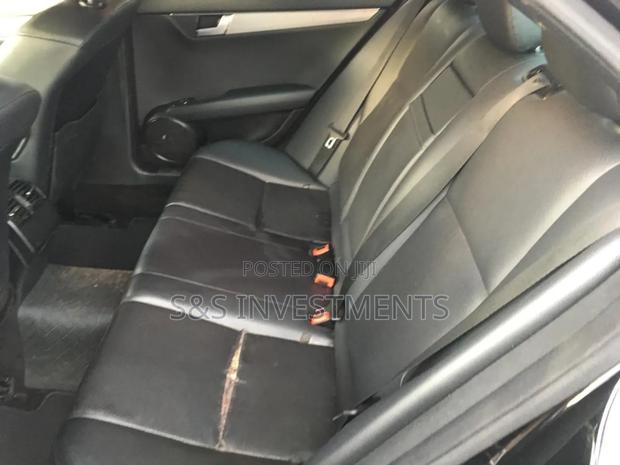 Mercedes-Benz C300 2014 Black