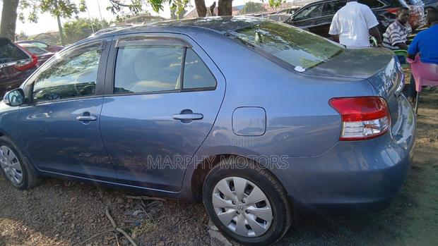 Toyota Belta 2010 Blue