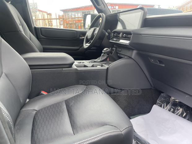 New Toyota Land Cruiser Prado 2.4 Petrol 2025 Black