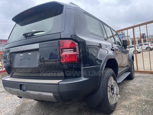 New Toyota Land Cruiser Prado 2.4 Petrol 2025 Black