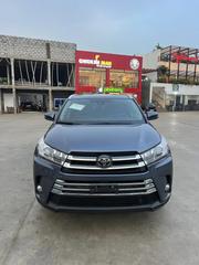Toyota Highlander XLE 2019 Gray for sale