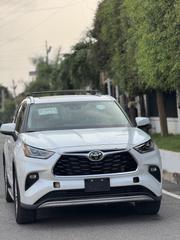 Toyota Highlander Platinum 2022 White for sale