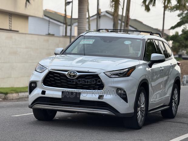 Toyota Highlander Platinum 2022 White