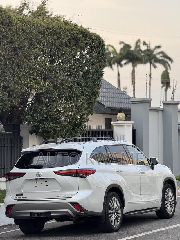 Toyota Highlander Platinum 2022 White