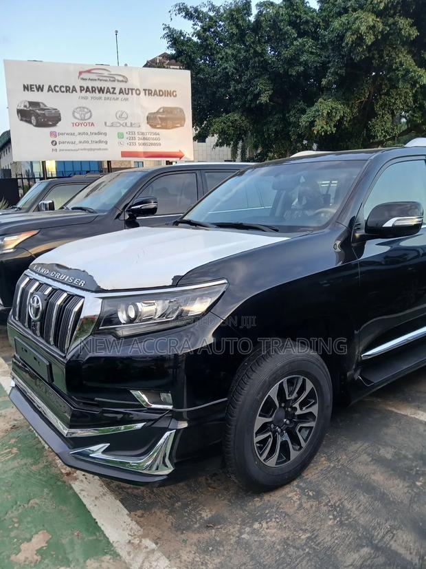 New Toyota Land Cruiser Prado 2.7 2023 Black