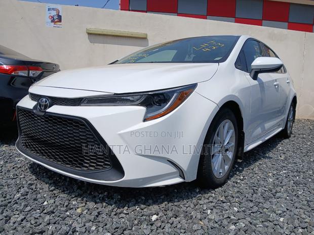 Toyota Corolla 2020 White