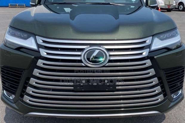 Lexus LX LX 700h 2025 Green