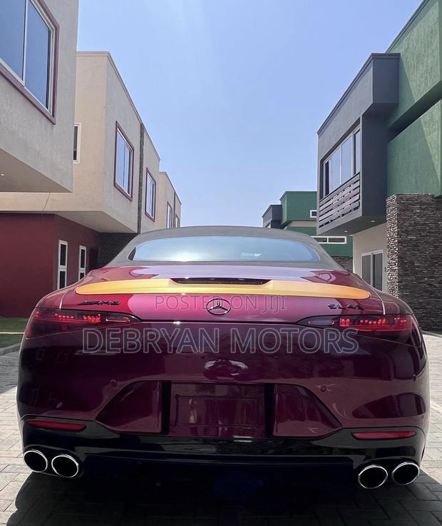 Mercedes-Benz SL-Class 2024 Red