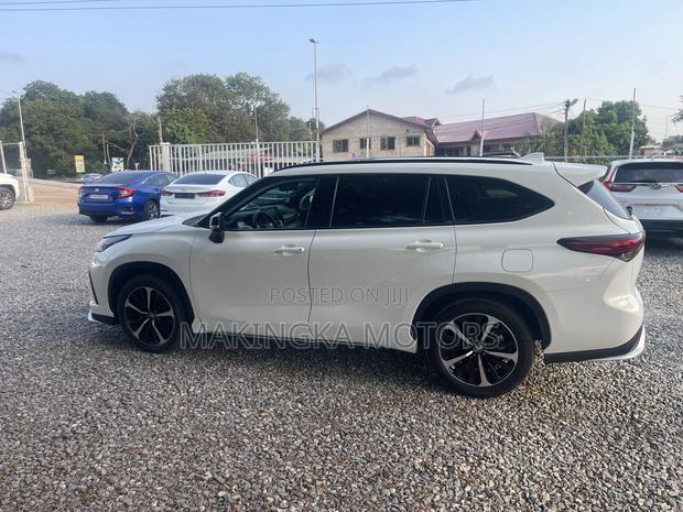 Toyota Highlander XSE 2021 White