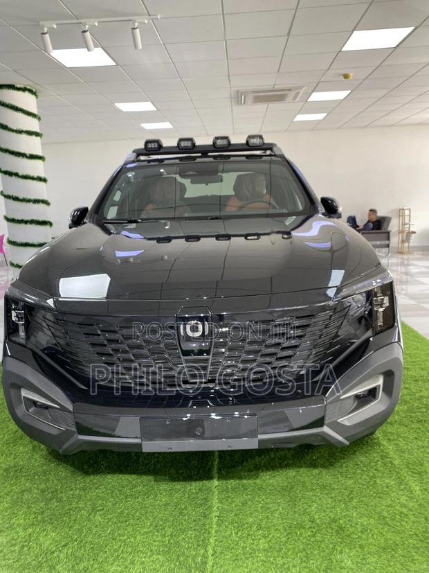 New Changan Hunter Plus 2.0 Petrol 4x4 2025 Black