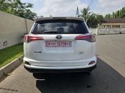 Toyota RAV4 XLE AWD (2.5L 4cyl 6A) 2016 White for sale