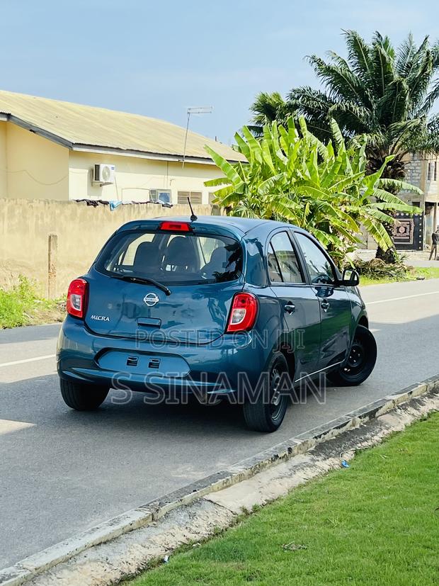Nissan Micra 2017 Blue