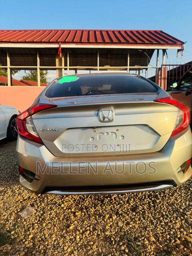 Honda Civic EX Sedan 2019 Silver