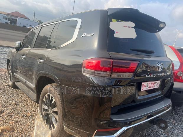 Toyota Land Cruiser 2013 Black