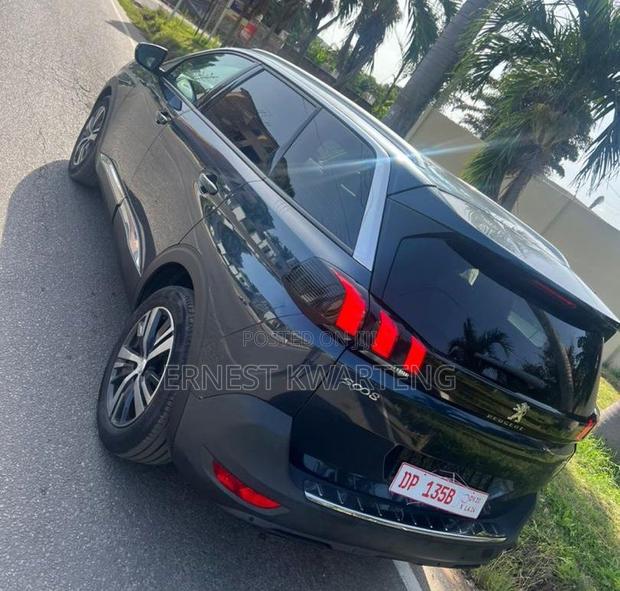 Peugeot 5008 2018 Black
