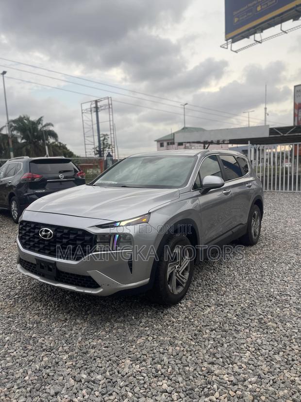Hyundai Santa Fe SE (4 styles) 2022 Gray