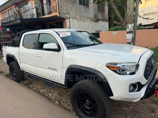 Toyota Tacoma TRD Off Road 2021 White