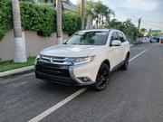 Mitsubishi Outlander SE AWC 2018 White for sale