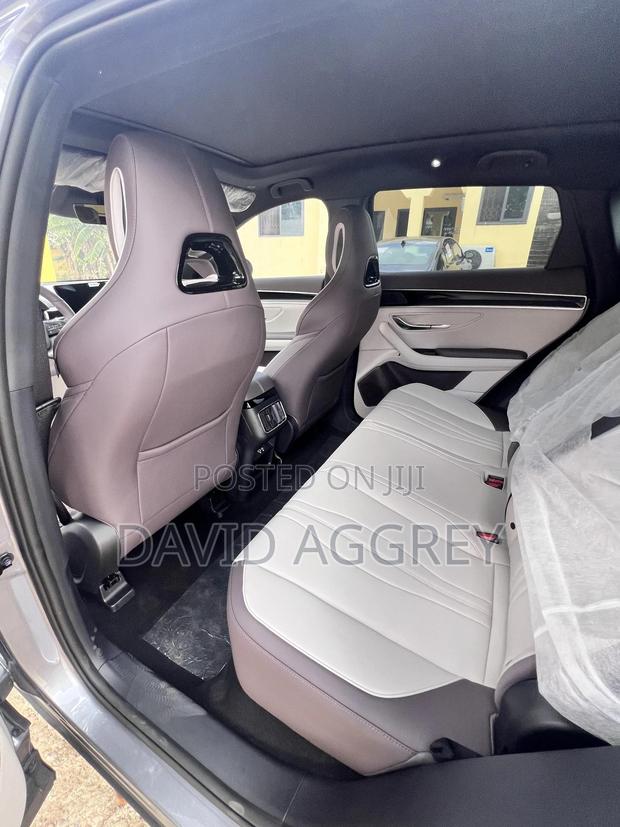 New BYD Song Plus DM-i 2025 Gray