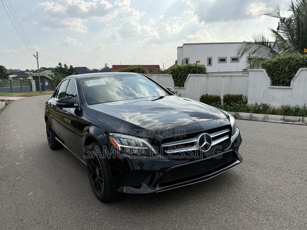 Mercedes-Benz C300 2020 Black